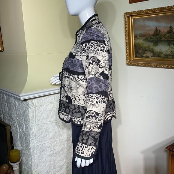 Silkland 100% Silk Floral Print Jacket - Picture 6 of 10